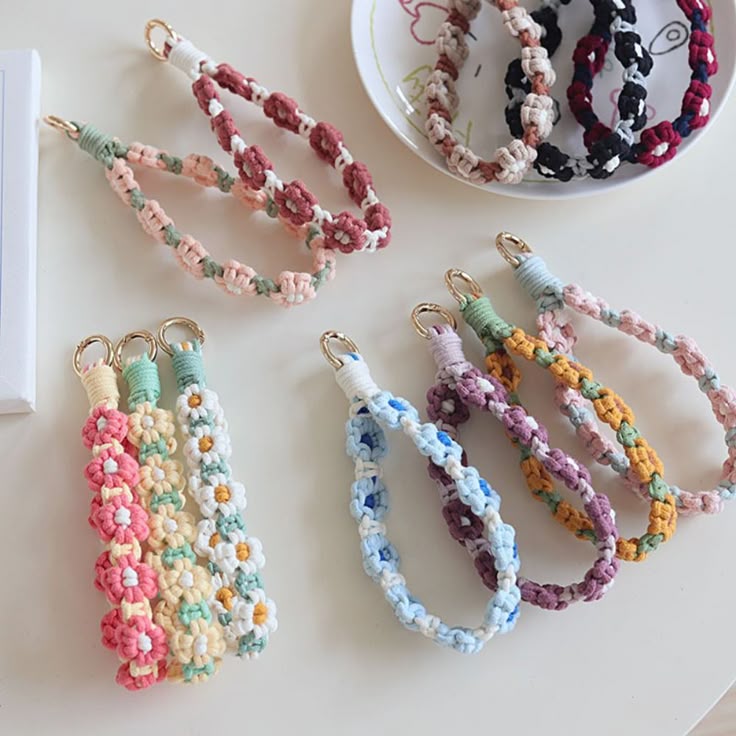 Phone Strap Rajut Handmade - Image 2